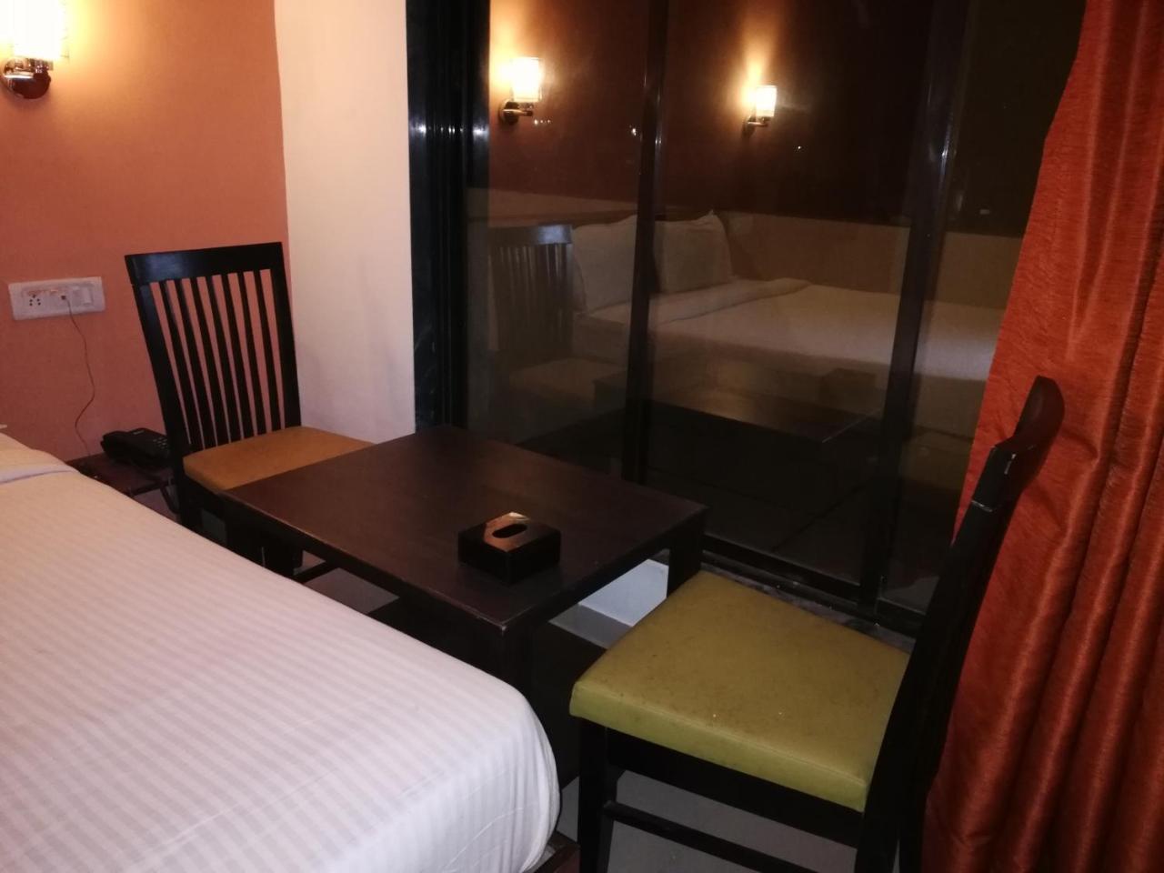 Elite Inn Lonavala Exterior photo